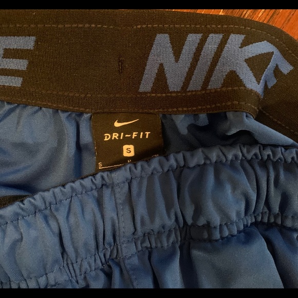 Nike Dri-fit athletic shorts - Picture 4 of 4